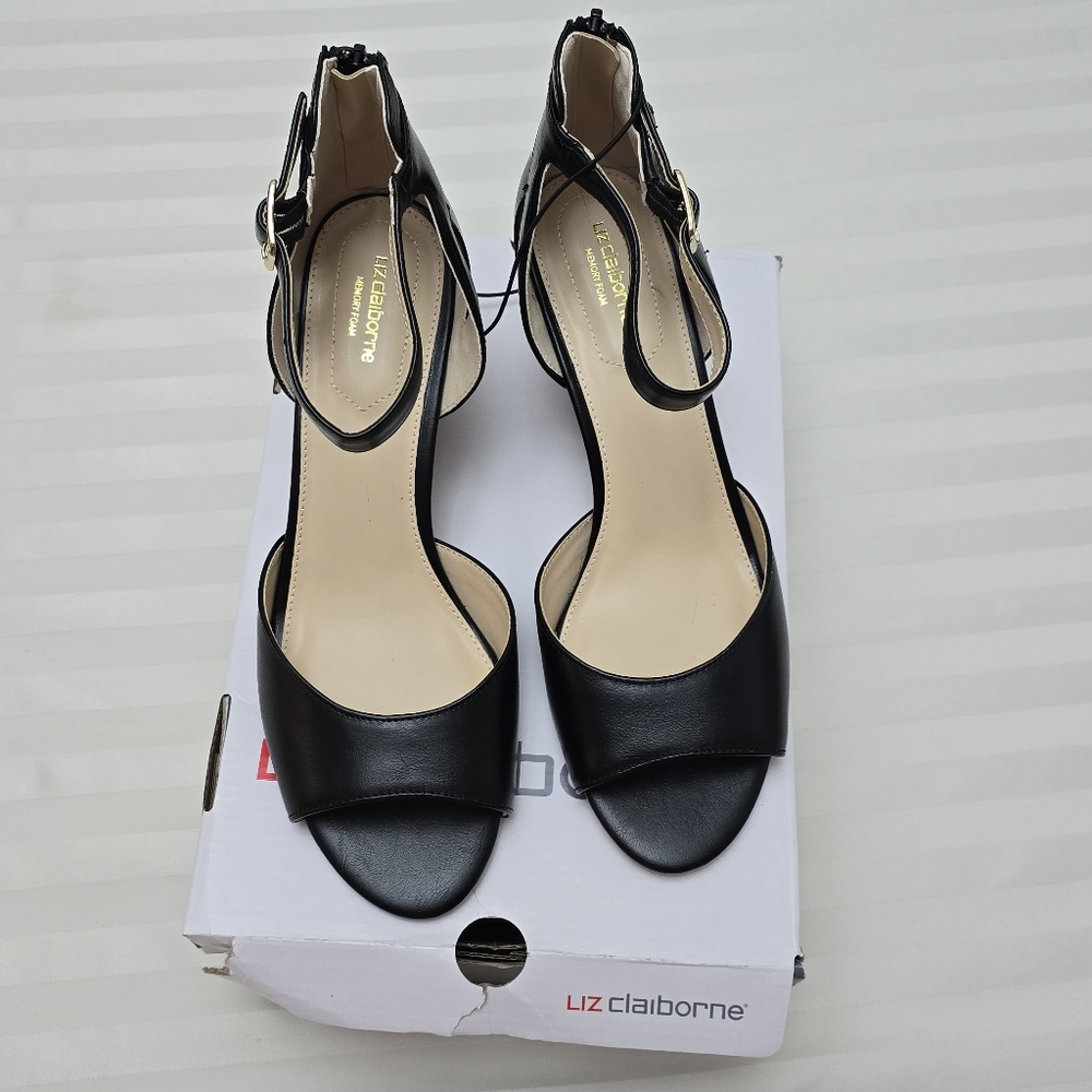 NEW Liz Claiborne Black Wedge Heel Sandals 11 Wedges Ankle Buckle Back Zip Shoes - Picture 3 of 12